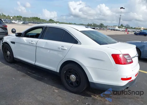 2016 Ford Police Interceptor z USA, uszkodzony, nr VIN 1FAHP2L85GG154741